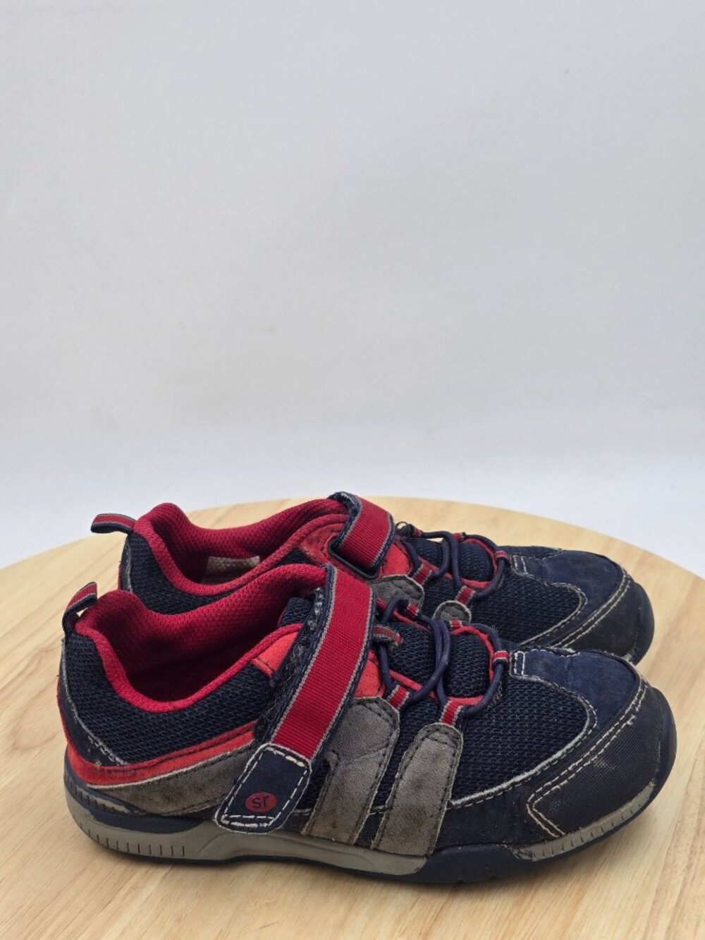 Stride Rite Boys Sneakers sz 10.5